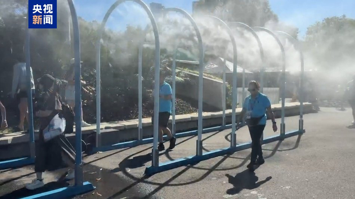 开云移动端-39摄氏度 澳网露天球场比赛因高温暂停|央视新闻|央视|澳大利亚网球公开赛|墨尔本|王欣瑜_新浪新闻